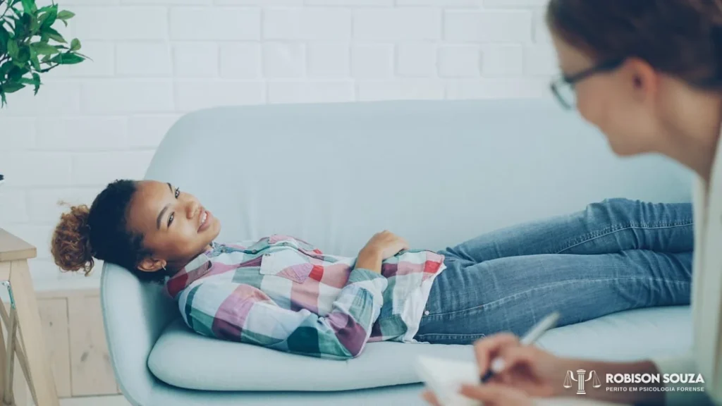 Alienação Parental e Recusa Fundamentada: Como Diferenciar - Robison Souza - Psicólogo Jurídico Alienação Parental e Recusa Fundamentada: Como Diferenciar